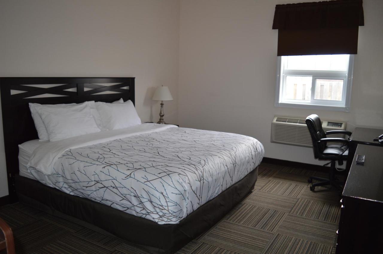 Auberge Macdonald Guest Inn Iroquois Falls Eksteriør billede