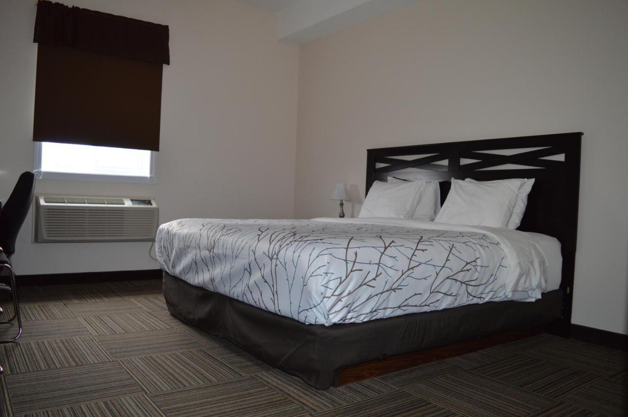 Auberge Macdonald Guest Inn Iroquois Falls Eksteriør billede