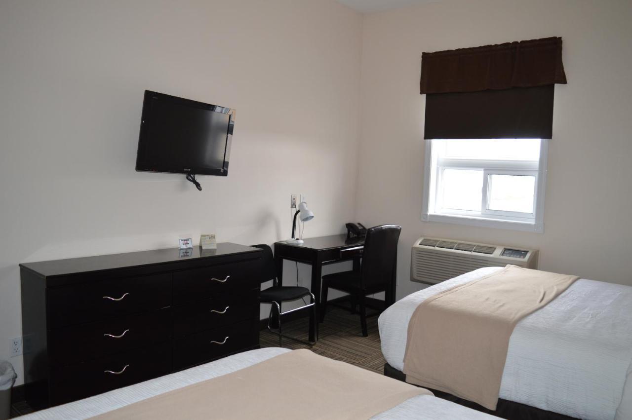 Auberge Macdonald Guest Inn Iroquois Falls Eksteriør billede